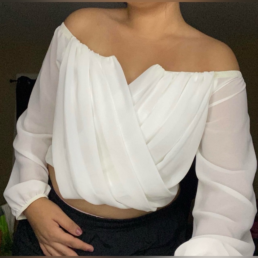 #0024- Windsor Blouse 
off shoulder Cream Surplice Draped Long-Sleeve
Size small
